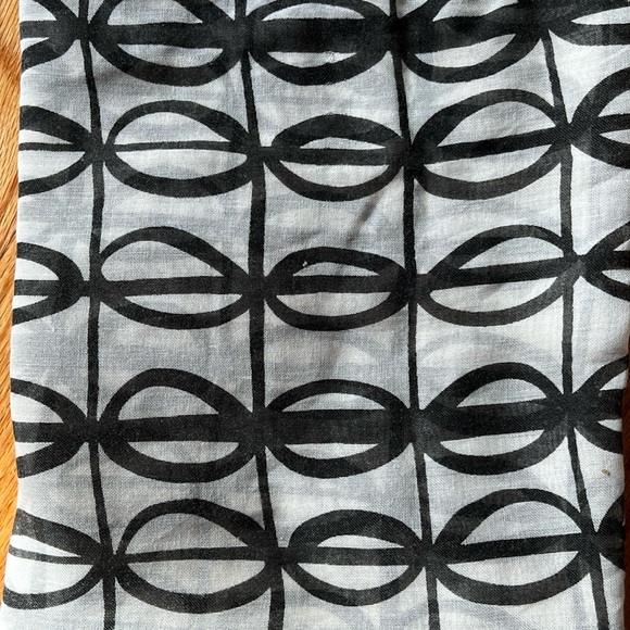 🧣Hallmark Infinity Scarf - Picture 1 of 2